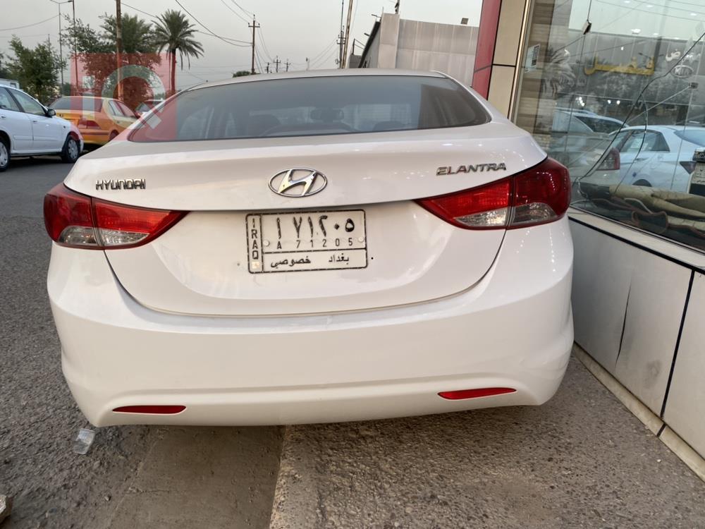 هیوندای ئەلەنترا